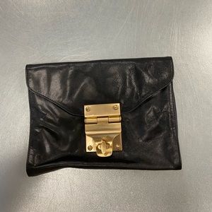 Alexis Hudson clutch
